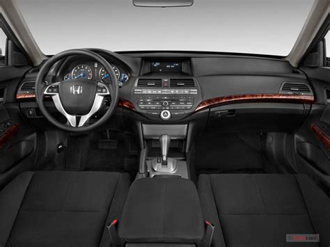 2010 Honda Crosstour Interior | U.S. News & World Report