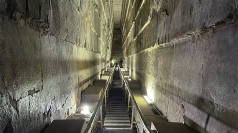 Full tour inside the Great Pyramid of Giza | Pyramid of Cheops aka Khufu | Trip to Kairo, Egypt ...