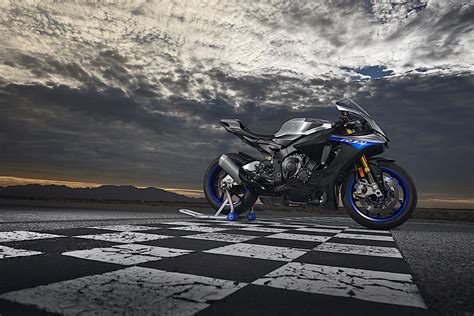 2015 Yamaha YZF-R1, R1M and R3 European Prices Announced - autoevolution