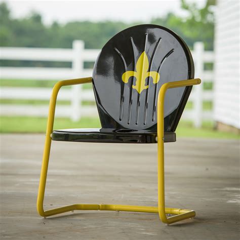 50+ Vintage Metal Lawn Chairs You'll Love in 2020 - Visual Hunt