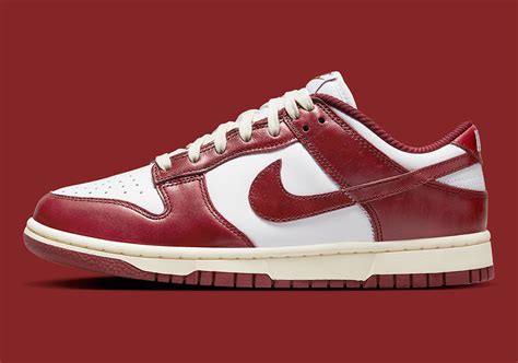 Nike Dunk Low Vintage "Team Red" | SneakerNews.com