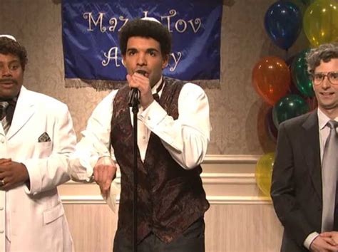 Rating Drake's 'SNL' Performance In "Trying Too Hard Smile Emojis" - Noisey