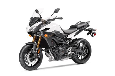 2017 Yamaha FJ-09 Review