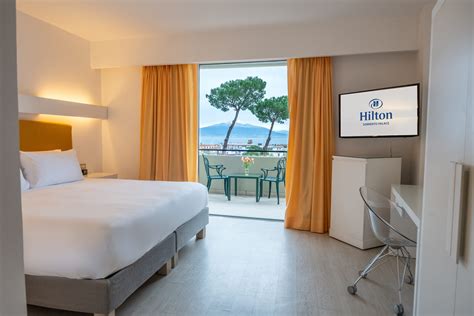 Rooms and Suites - Hilton Sorrento Palace Accommodation