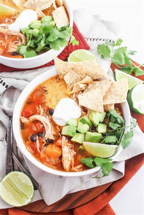 30-Minute Instant Pot Chicken Tortilla Soup (Lots of Veggies ...