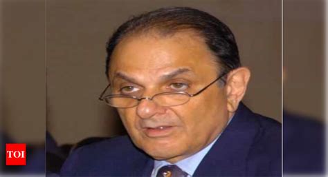 Nusli Wadia may quit Britannia board - Times of India