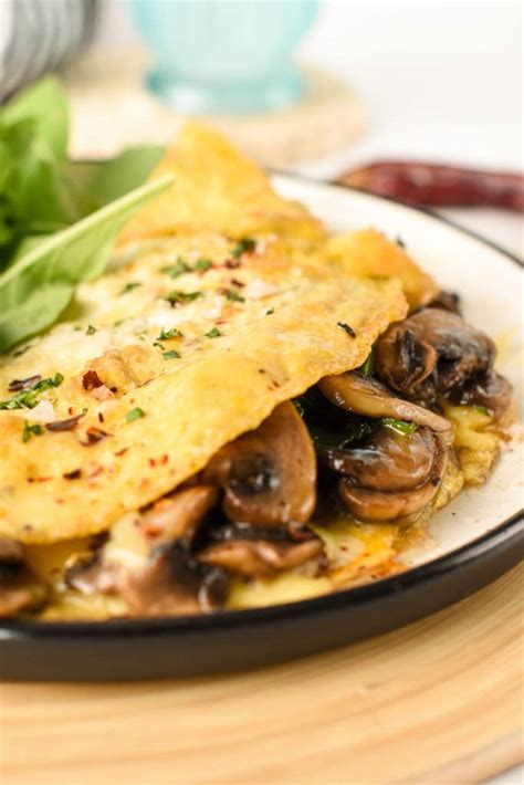 Spinach Mushroom Omelette - Sweet As Honey