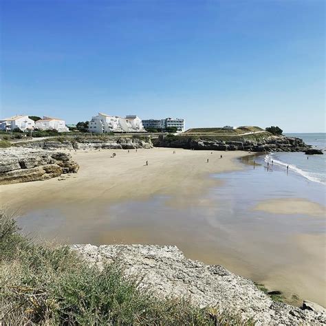 Plage Royan, France - Beach Guide, Info, Photos - BeachAtlas