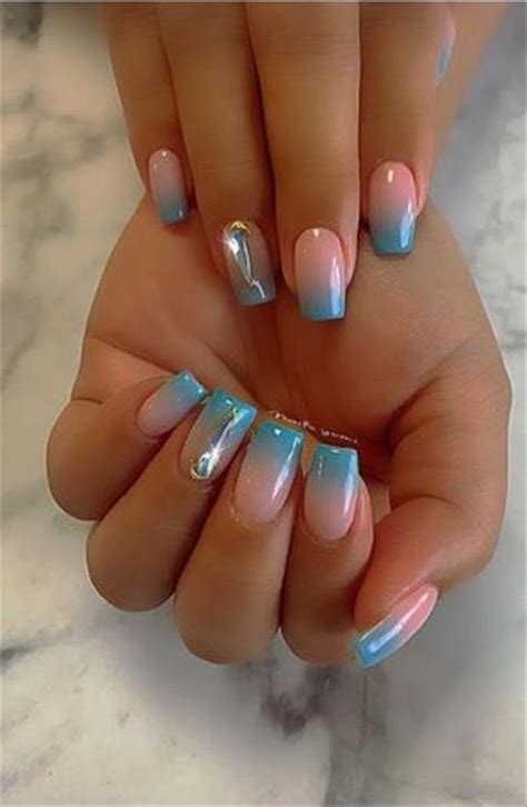 2020 shiny Acrylic short square nails full of design sense suitable for ...