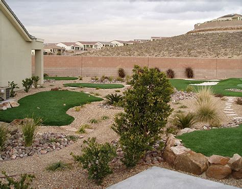 Lanmark Designs | Par 3 & Backyard Golf Course Design