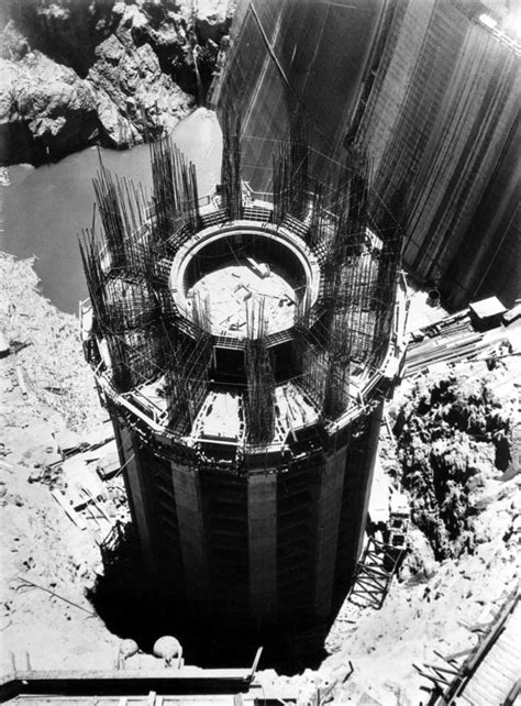 Incredible Photos Tell The Story Of The Hoover Dam | Hoover dam, Dam ...