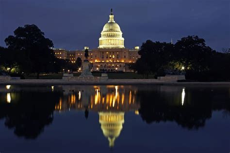 Capitol Building in Washington DC: Tours & Visiting Tips