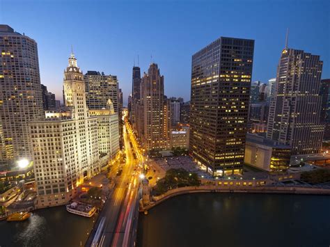 Upscale hotel in the heart of Downtown Chicago I Hyatt Place Chicago/Downtown – The Loop