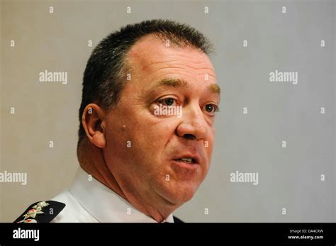 The chief constable of the police service of northern ireland hi-res stock photography and ...