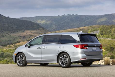 2021 Honda Odyssey Elite Test Drive Review | AutoNation Drive