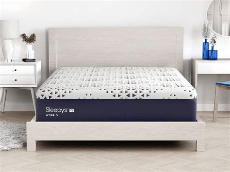 Sleepys Hybrid 14" Plush Mattress | Mattress Firm
