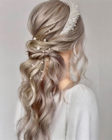 23 Gorgeous Bridesmaid Hairstyles - The Glossychic