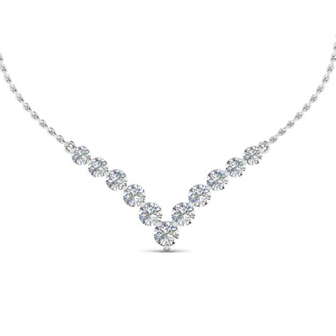 Valuable Guide to Buy a Diamond Necklace - Beattransit