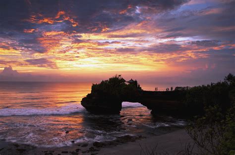 bali-tanah-lot-temple-sunset | Bali tours, Jimbaran, Honeymoon island