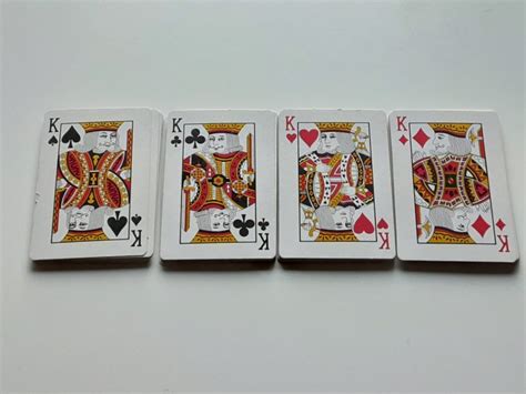 How to Play Klondike Solitaire with Cards?