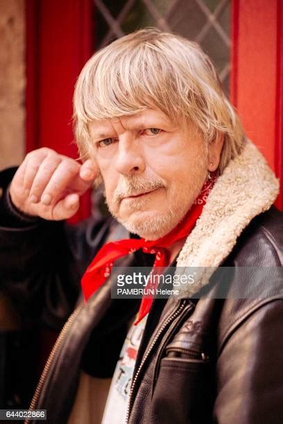 30 Singer Renaud On Tour Stock Photos, High-Res Pictures, and Images ...