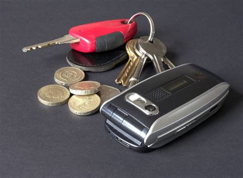 3 Signs It's Time for A New Key Fob Battery | Metro Locksmith