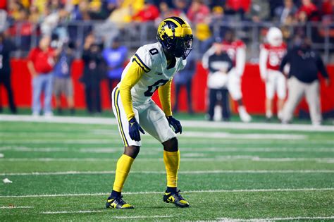 Mikey Sainristil Unlocks Michigan’s Secondary - Maize n Brew