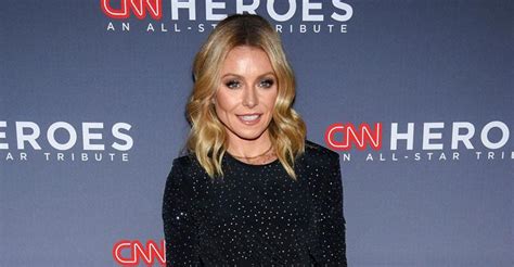 Kelly Ripa Shares Impressive Photo Dancing In Ballet Pointe Shoes