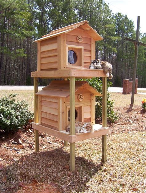 17” Townhouse Cat House | Cat house diy, Insulated cat house, Outside cat house