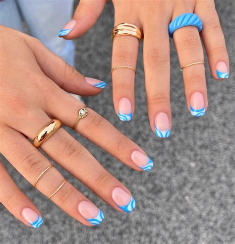 40 Stunning Manicure Ideas For Short Nails 2021 - Short Gel Nail Arts - Her Style Code