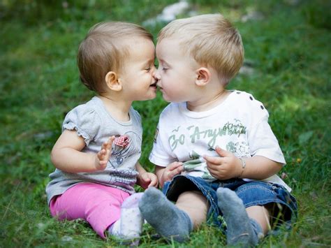 Beutifull Cute hd wallpapers baby kiss desktop dounlod full hd 1920×1080 Baby Kiss Images ...