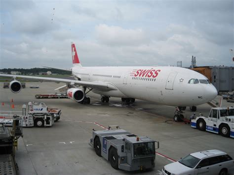 File:Swiss Airbus A340 HB-JMC.jpg - Wikipedia