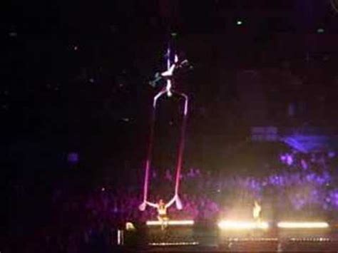 Pink Concert Brisbane Australia 26th May 2007 - YouTube