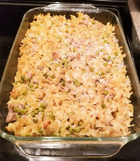 5 Ingredient Tuna Noodle Casserole - Freshly Homecooked