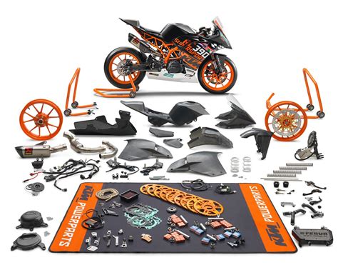 NEW FOR 2018: KTM INTRODUCES RC 390 R - KTM PRESS CENTER