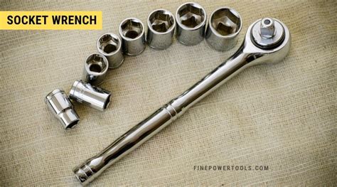 Types of Wrenches and Their Uses (+Pics)