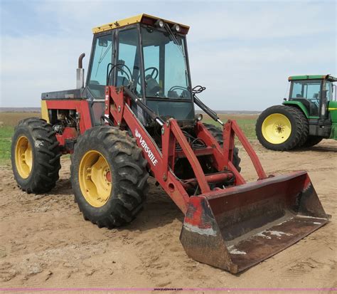 1988 Versatile 276 Bi-directional 4WD tractor in Shattuck, OK | Item B4722 sold | Purple Wave