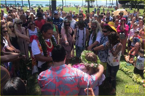 Dog the Bounty Hunter Honors Late Wife Beth Chapman at Memorial Service in Hawaii: Photo 4316522 ...