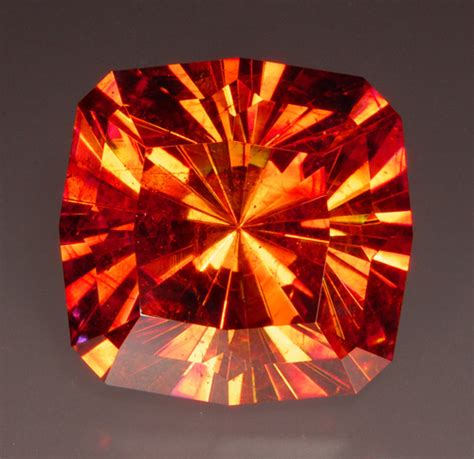 gem-sphalerite.com - 102.80 ct- "barom3" cut -SOLD