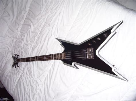 Dean Guitars RAZORBACK BASS image (#610732) - Audiofanzine