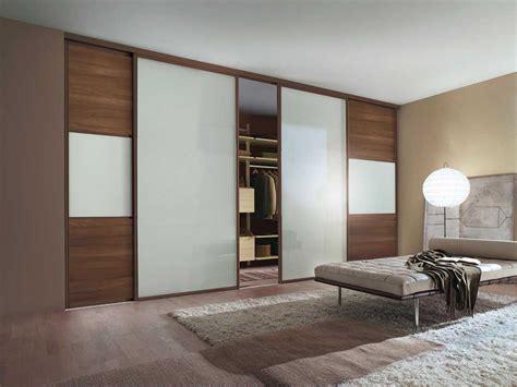 16 Magnificent Closet Designs With Sliding Doors