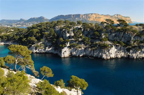 Calanques in Cassis great site to discover by boat