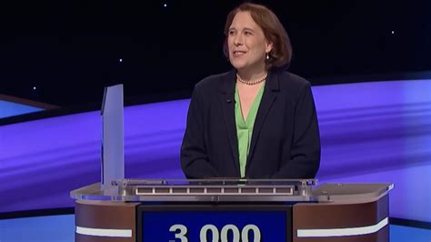 'Jeopardy!' Champ Amy Schneider Reacts After Dramatic 'Masters' Elimination