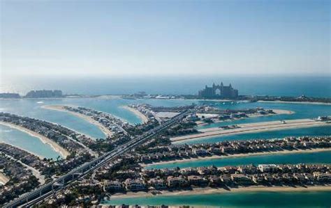 Aerial view of palm jumeirah - Online Jigsaw Puzzles