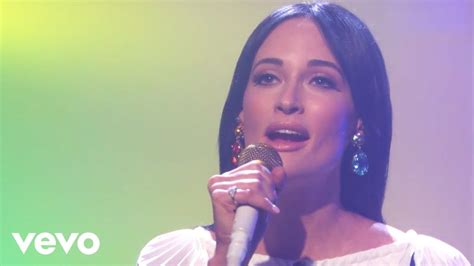 Kacey Musgraves - Rainbow (Live from Late Night with Seth Meyers) - YouTube