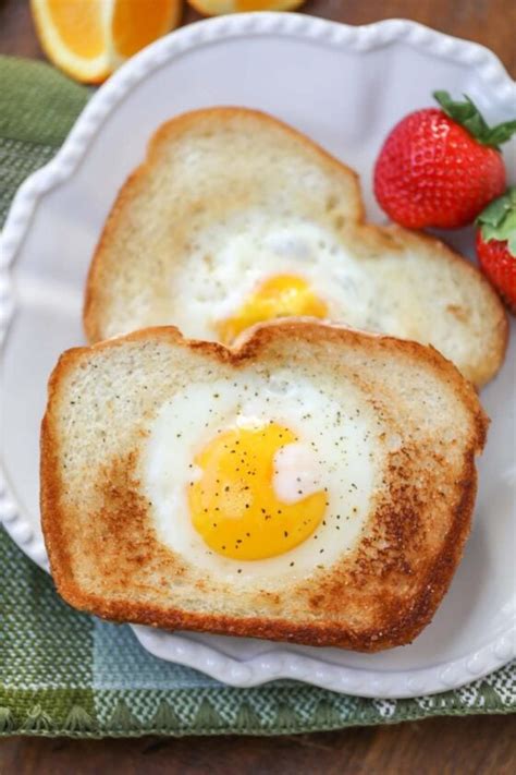 Toad in the Hole {Quick & Easy Breakfast} | Lil' Luna