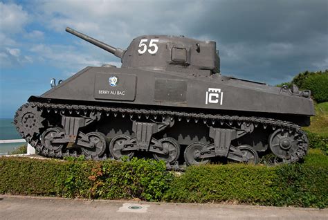 M4A2 Sherman Tank | Situated above the town of Arromanches-l… | Flickr