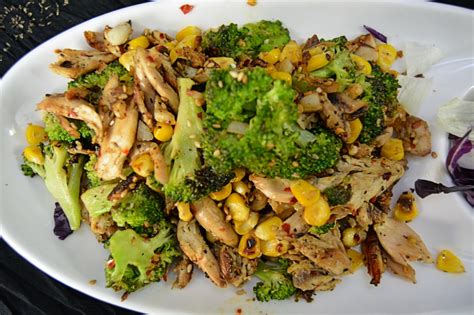 Sesame Chicken Broccoli Salad Recipe - MUMMY RECIPES