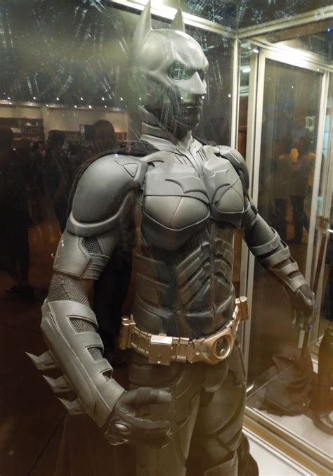 Hollywood Movie Costumes and Props: Christian Bale's Batman suit from The Dark Knight Rises ...