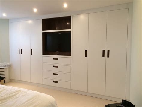 Bespoke wardrobe - Fitted bedroom wardrobe - | Clive Anderson Furniture